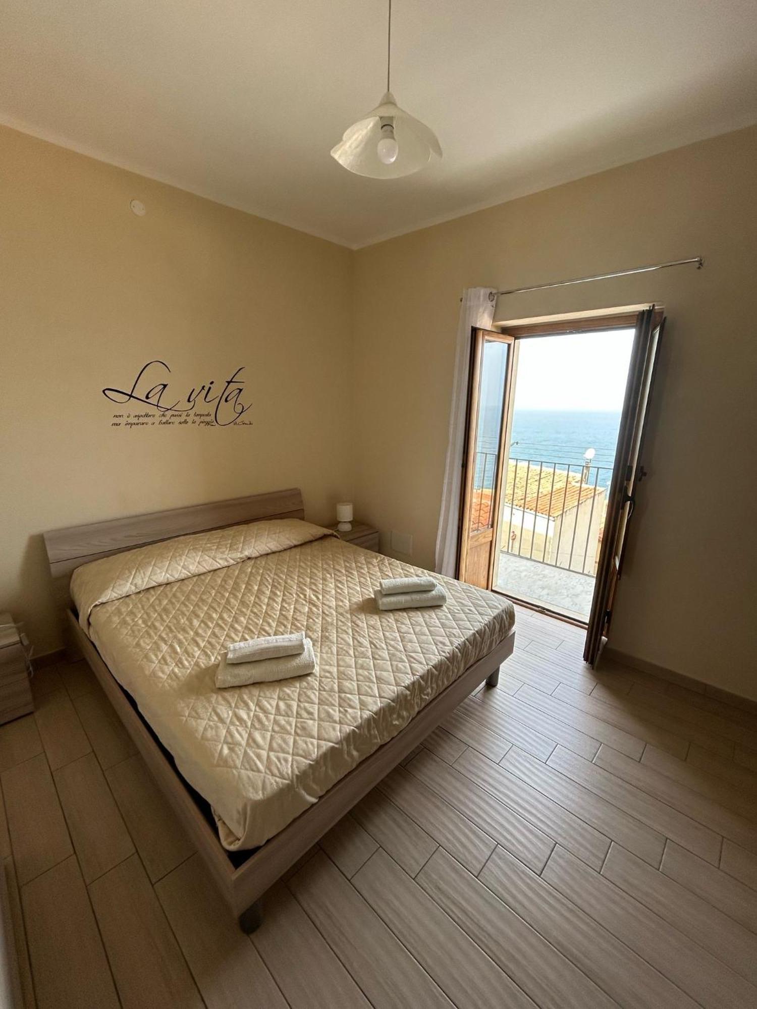 Dea Del Borgo Villa ซานตามโบรโจ ภายนอก รูปภาพ