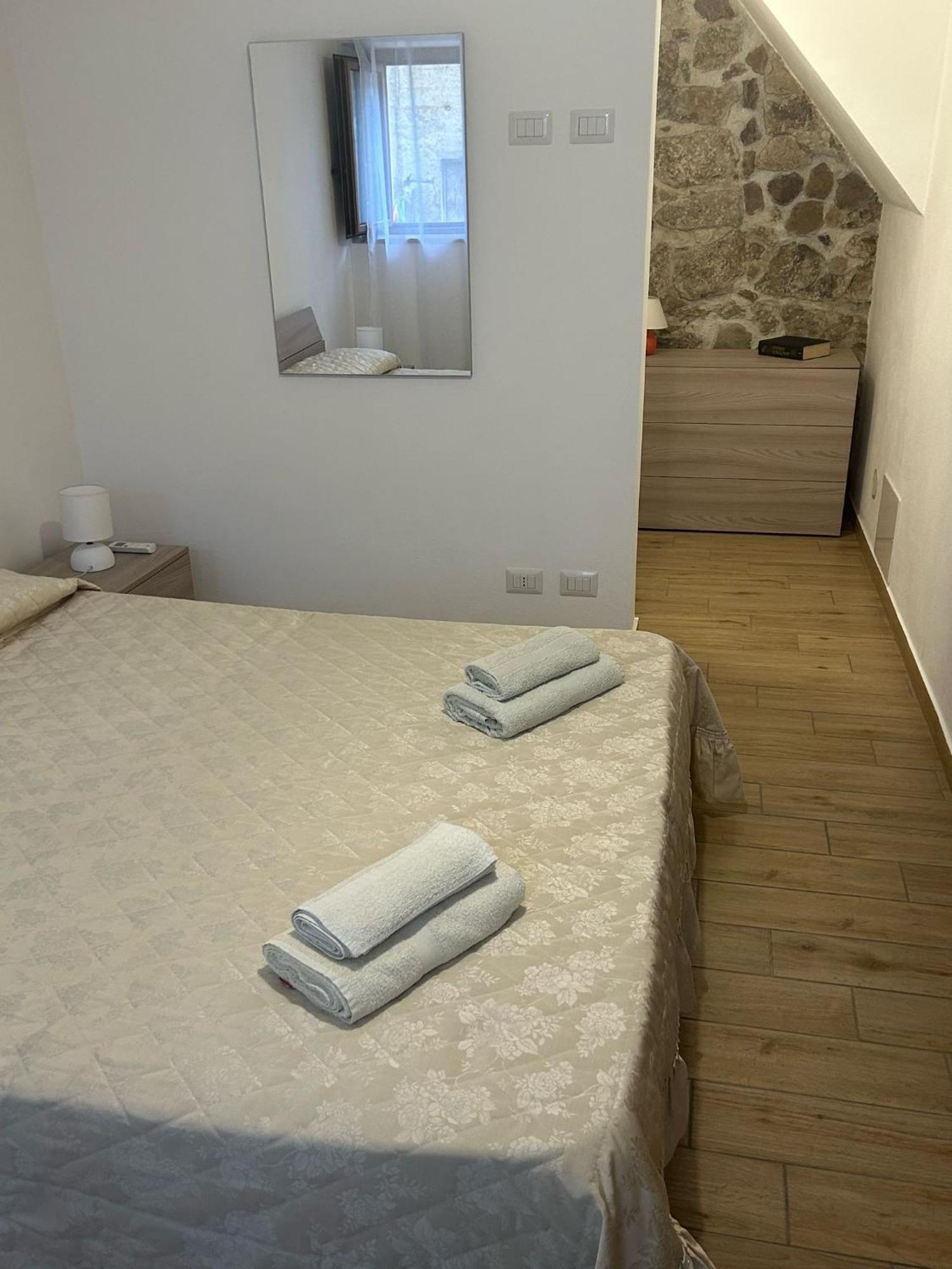 Dea Del Borgo Villa ซานตามโบรโจ ภายนอก รูปภาพ