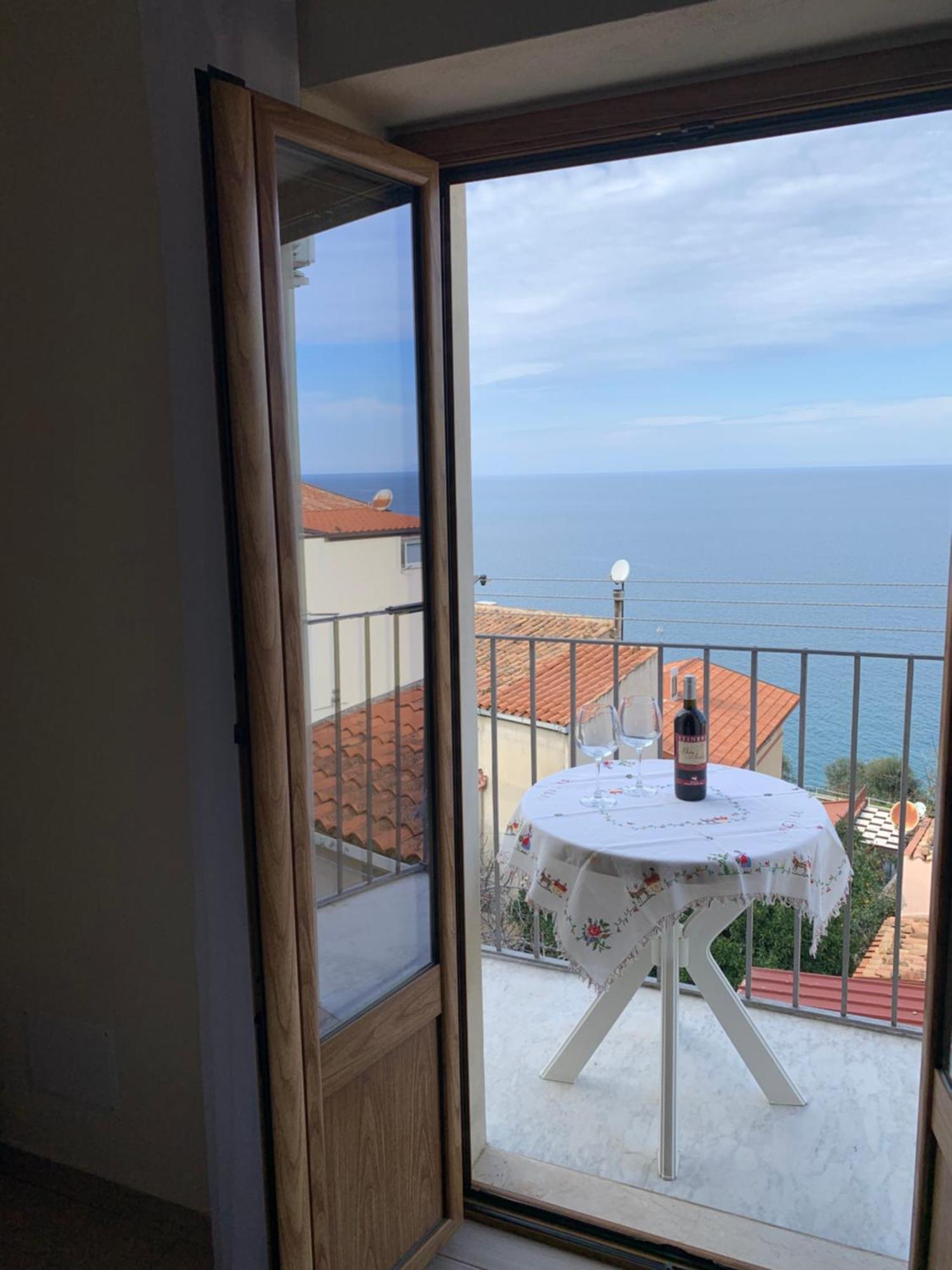 Dea Del Borgo Villa ซานตามโบรโจ ภายนอก รูปภาพ