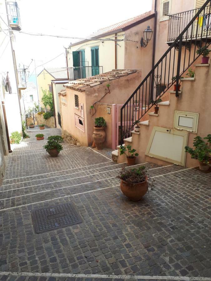 Dea Del Borgo Villa ซานตามโบรโจ ภายนอก รูปภาพ